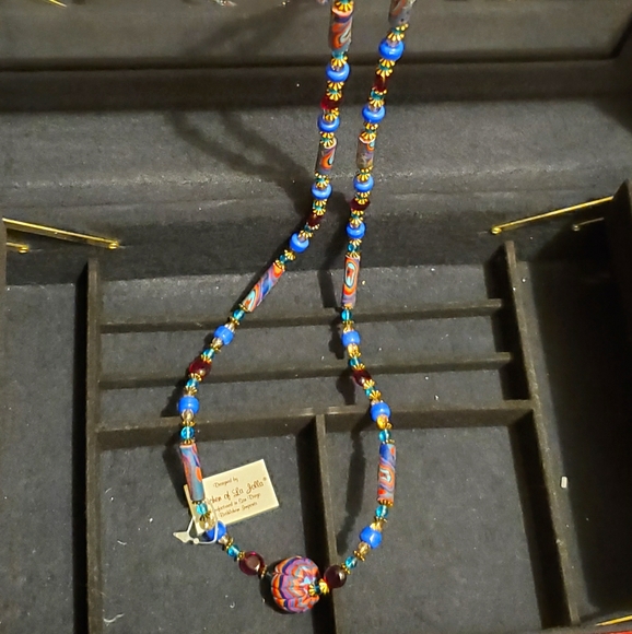 Hand beaded necklace by Gretchen of La Jolla - Picture 3 of 5